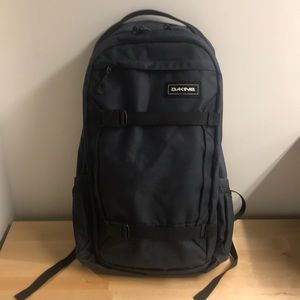 Dakine mission 25l backpack